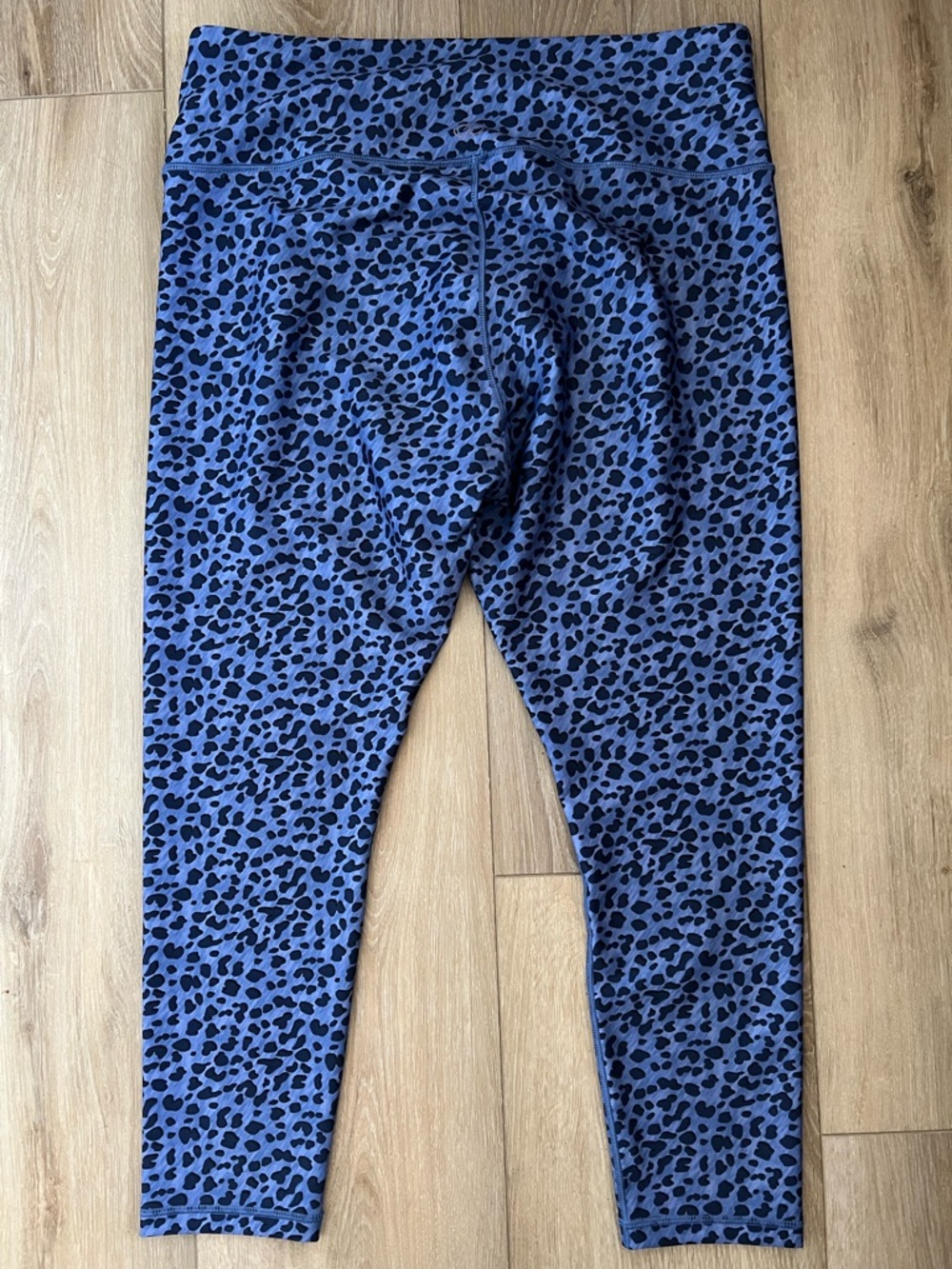 CALIA By Carrie Underwood Essential 7/8 Leggings EUC - Picture 2 of 9